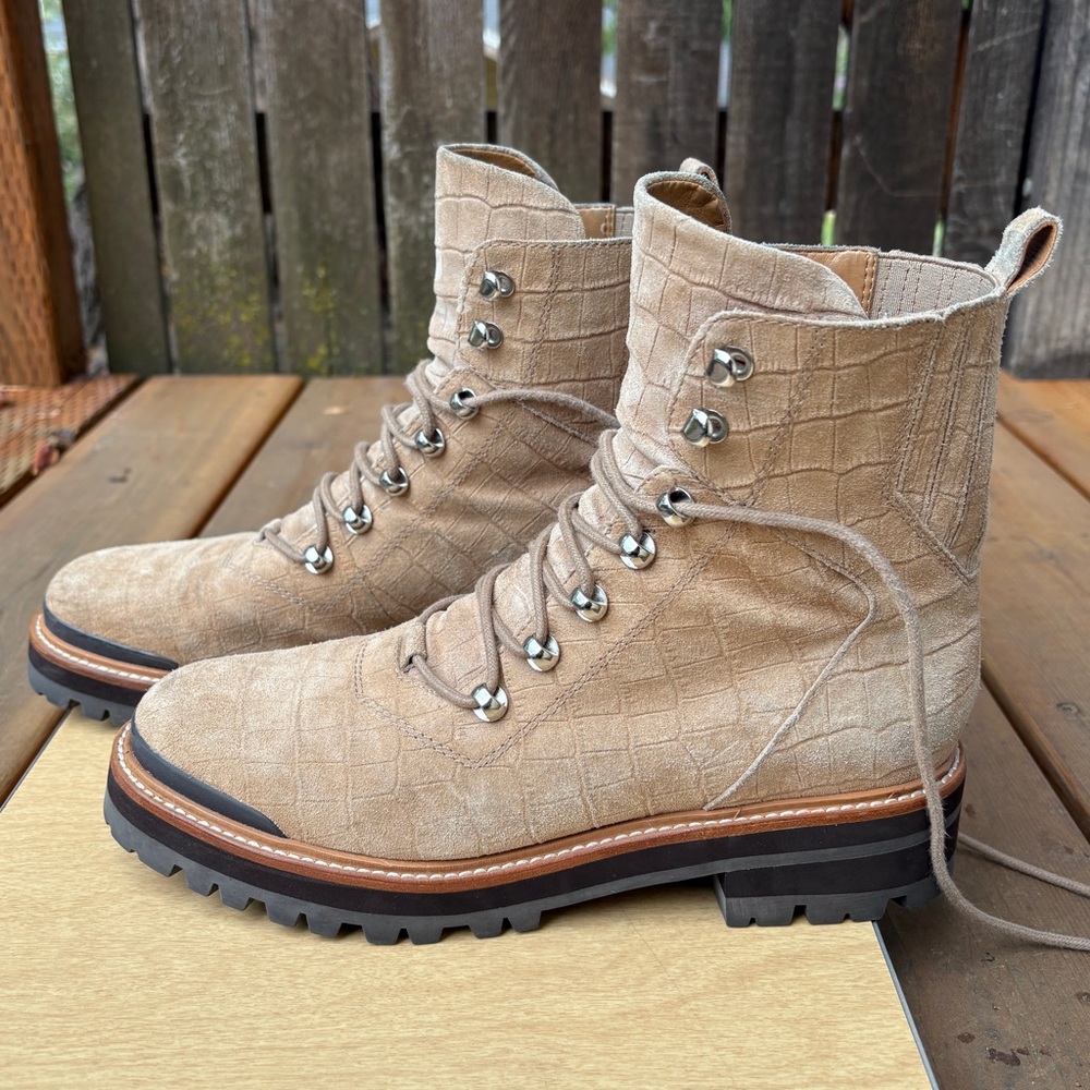 Marc Fisher Izzie 2 Suede Leather Lace-Up Lug Sole Combat Boots In Tan Sz 9.5